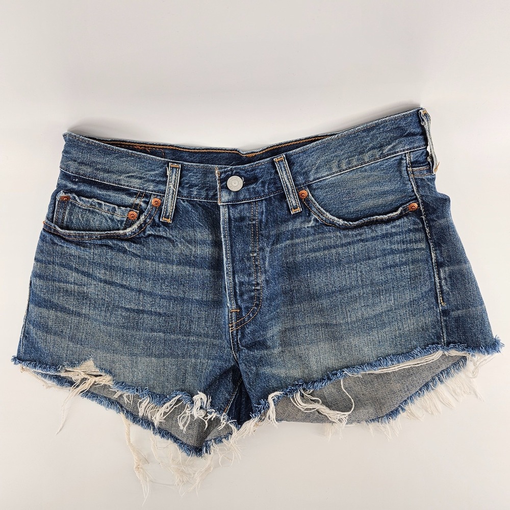 Levi's 501 Original Distressed Denim Shorts Women's Sz 29 (Measured 30") Cutoff